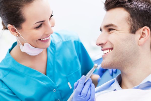 Oral Care Tips From An Emergency Dentist