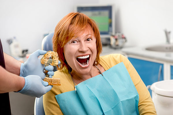 Adjusting To New Dentures: How Often You Should See A Dentist